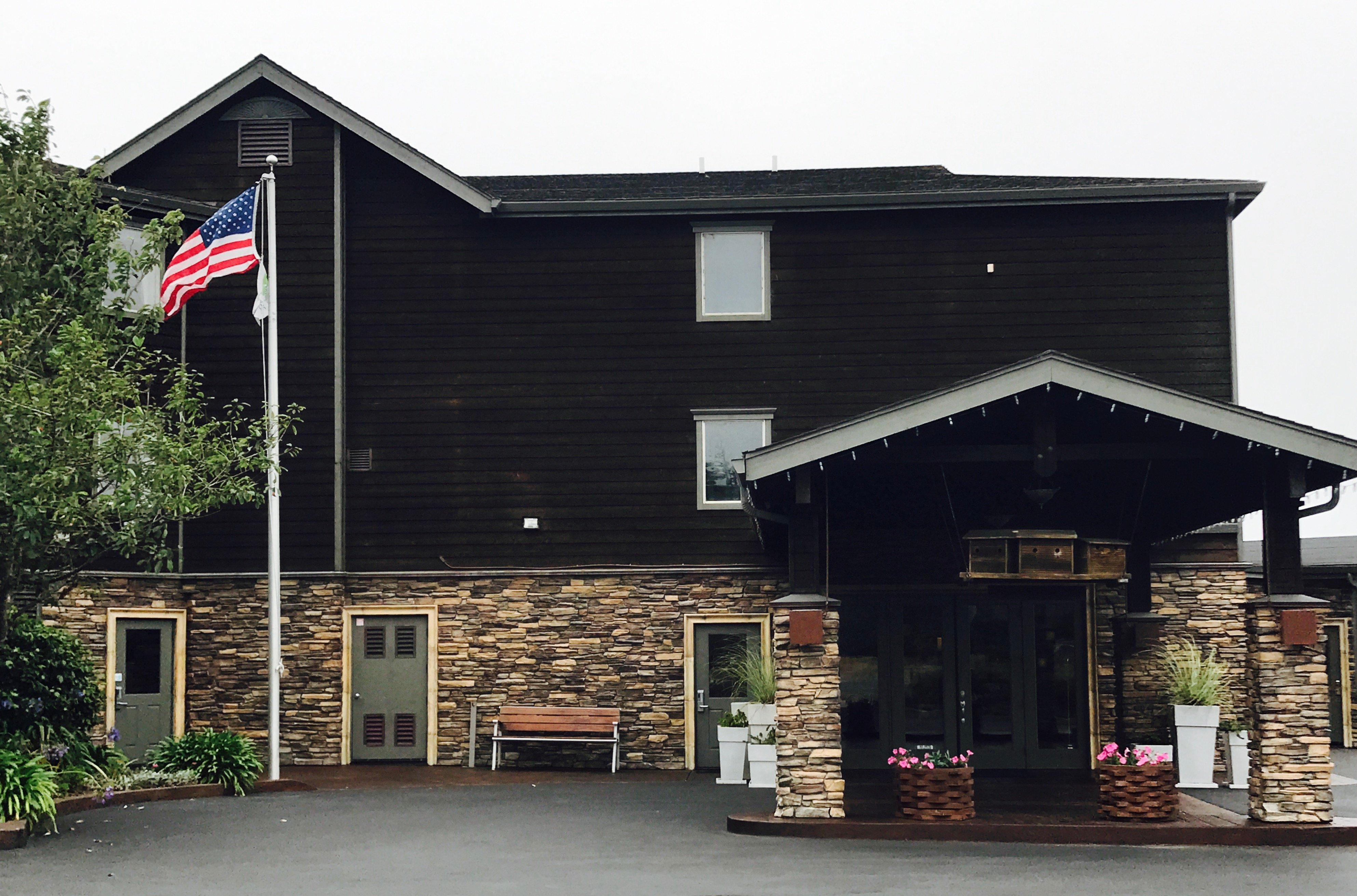 Holiday Inn Express Fort Bragg By Ihg Екстер'єр фото