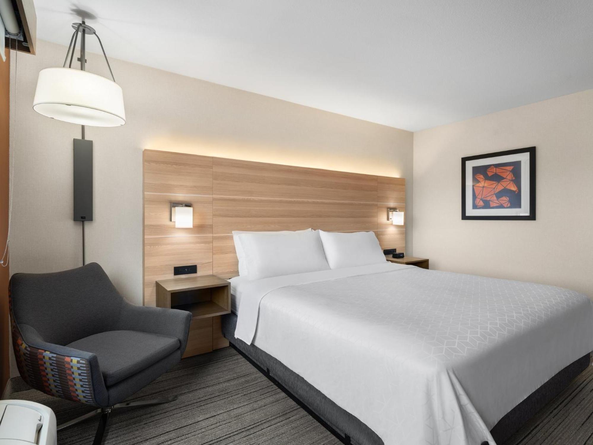 Holiday Inn Express Fort Bragg, An Ihg Hotel Екстер'єр фото