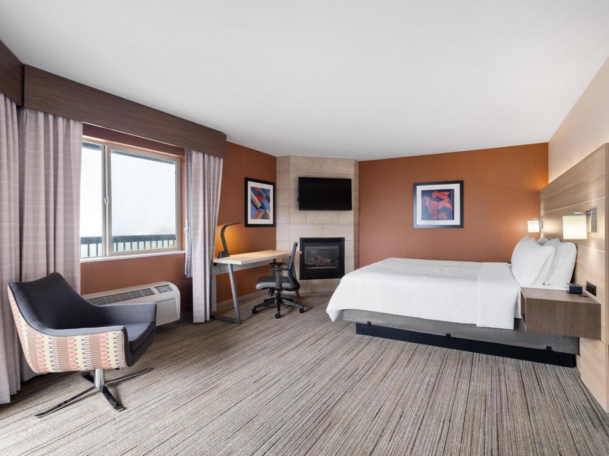 Holiday Inn Express Fort Bragg By Ihg Екстер'єр фото