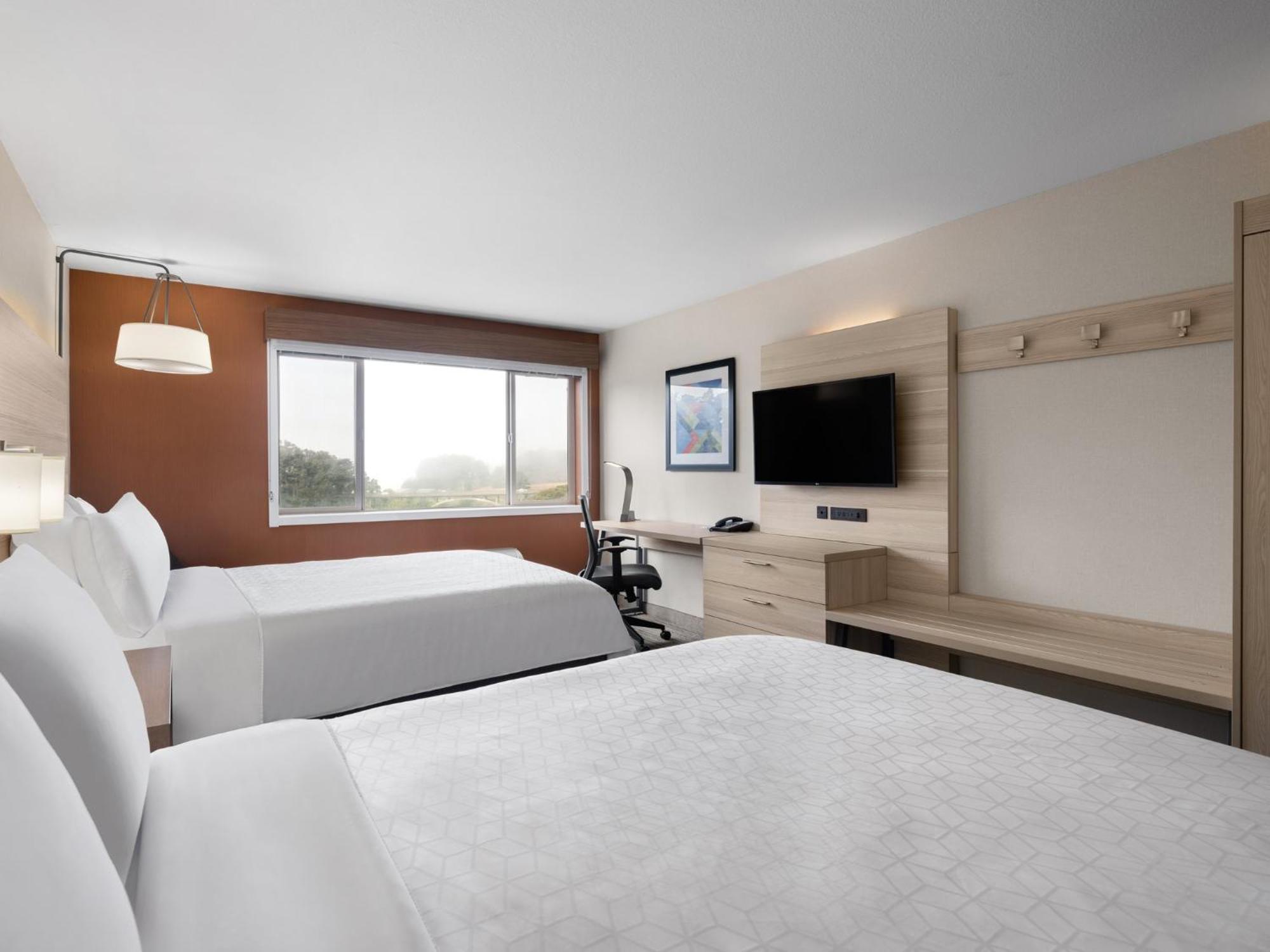 Holiday Inn Express Fort Bragg By Ihg Екстер'єр фото