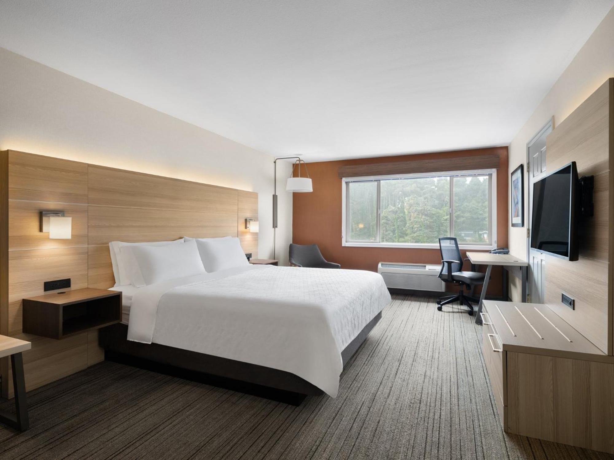Holiday Inn Express Fort Bragg By Ihg Екстер'єр фото