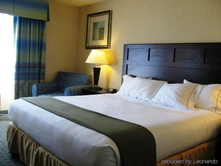 Holiday Inn Express Fort Bragg, An Ihg Hotel Екстер'єр фото